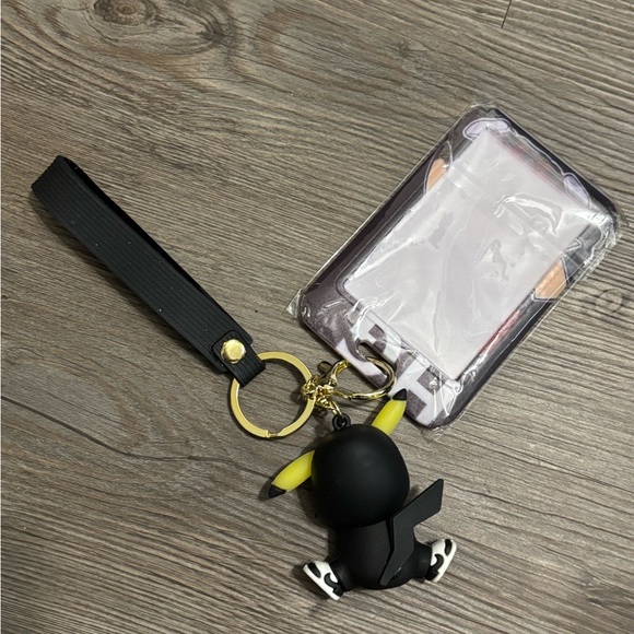 Pikachu Keychain - Picture 2 of 2